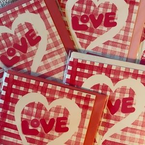 20 Gift enclosure cards. Paired with 20 matching envelopes.